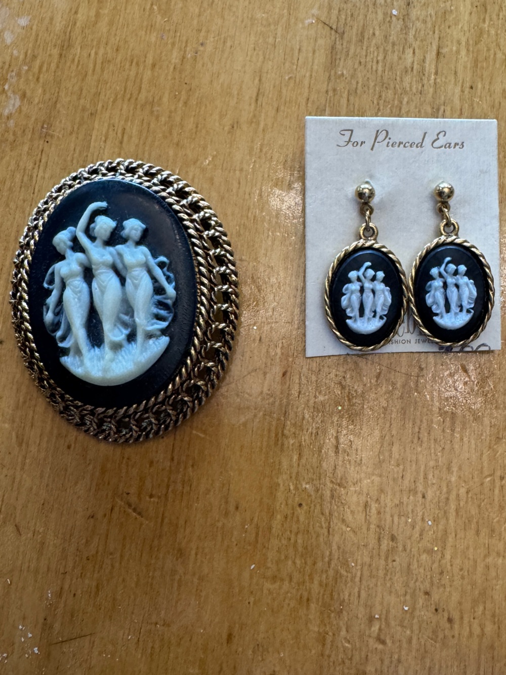 Black and White Cameo Brooch of 3 Graces with Matching Earring Set
